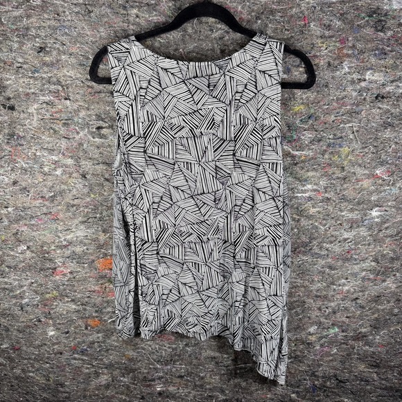 Cable & Gauge Tank Top Womens Large Black White Geometric Sleeveless Layered New - Picture 7 of 10